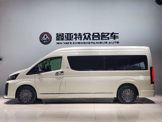 Toyota HiAce 2021 thumb 2