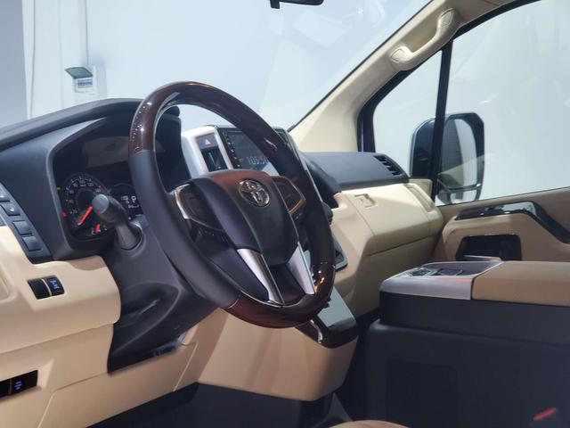Toyota HiAce 2021 thumb 7