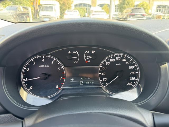 Nissan Tiida 2021 thumb 5