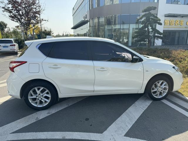 Nissan Tiida 2021 thumb 9
