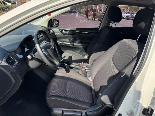 Nissan Tiida 2021 thumb 12