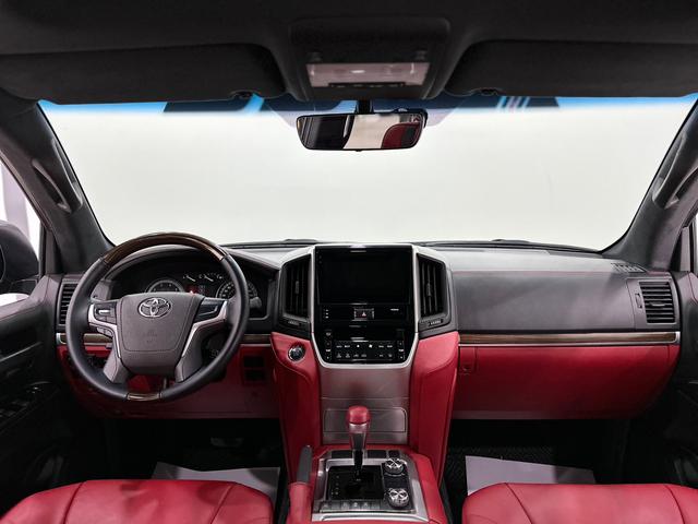Toyota Land Cruiser 2020 thumb 9