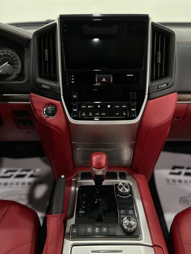 Toyota Land Cruiser 2020 thumb 11