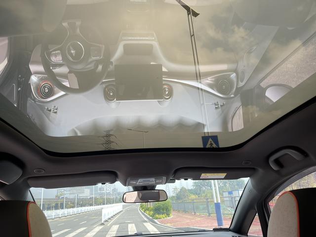 BYD Dolphin 2021 thumb 8