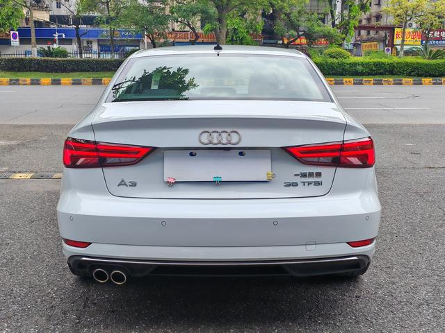 Audi A3 2019 thumb 8