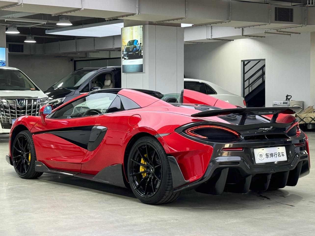 McLaren 600LT 2019 thumb 2