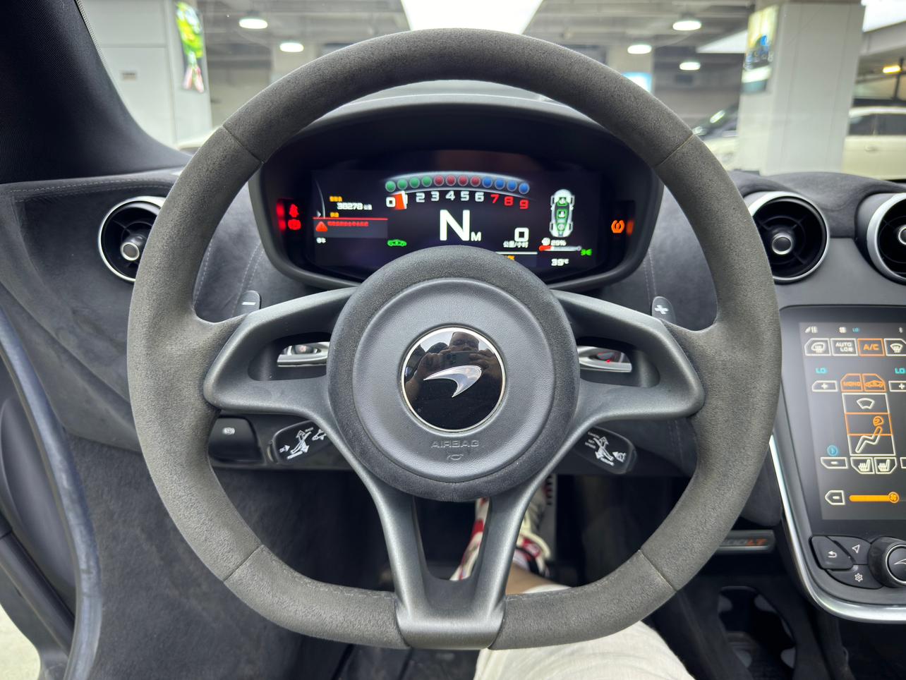 McLaren 600LT 2019 thumb 10