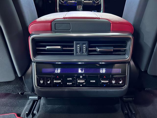 Lexus LX 2023 thumb 12