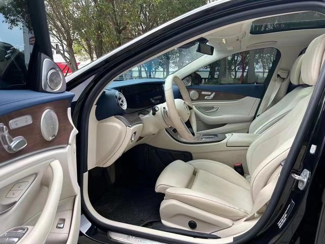 Mercedes-Benz E-Class 2022 thumb 3