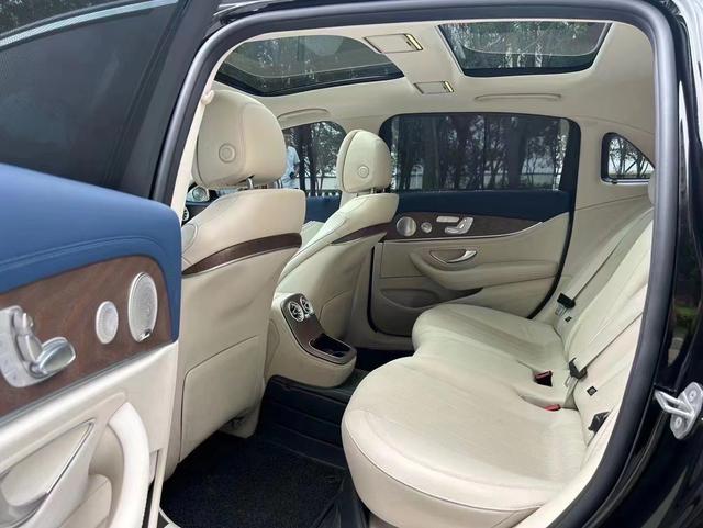 Mercedes-Benz E-Class 2022 thumb 5