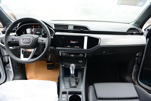 Audi Q3 2024 thumb 3