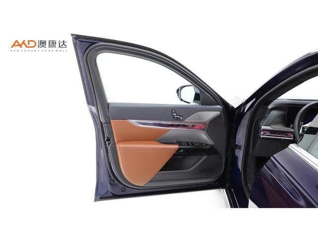 BMW 7 серии 2023 thumb 9