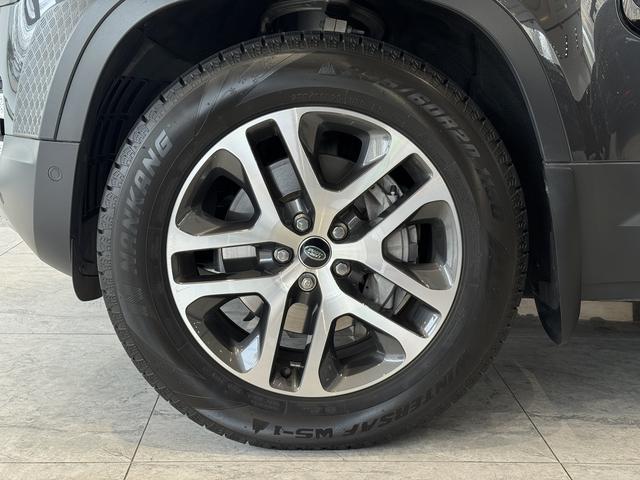Land Rover Defender 2023 thumb 4