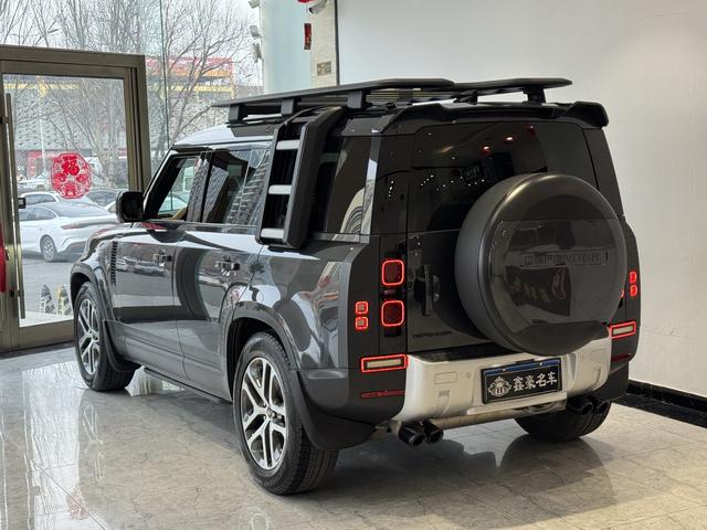 Land Rover Defender 2023 thumb 11