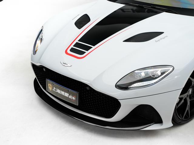 Aston Martin DBS 2019 thumb 2