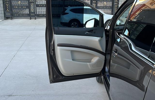 Buick GL8 2022 thumb 7