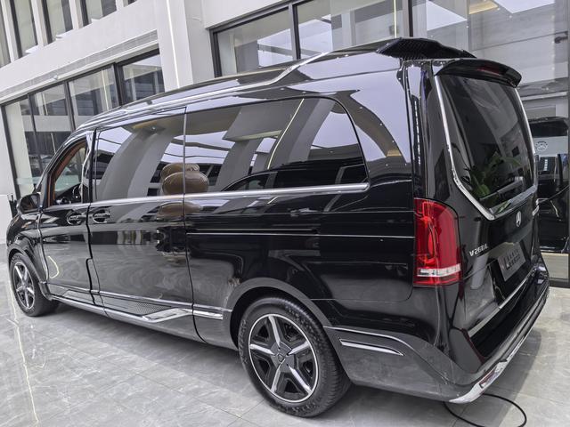 Mercedes-Benz V-Класс 2024 thumb 8
