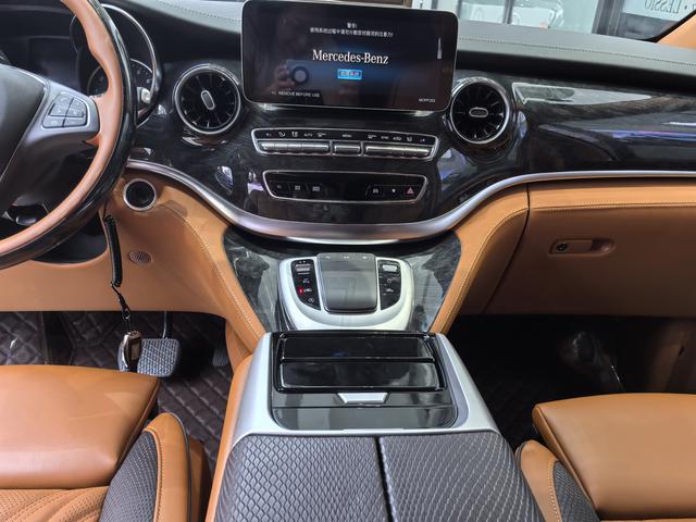 Mercedes-Benz V-Класс 2024 thumb 11