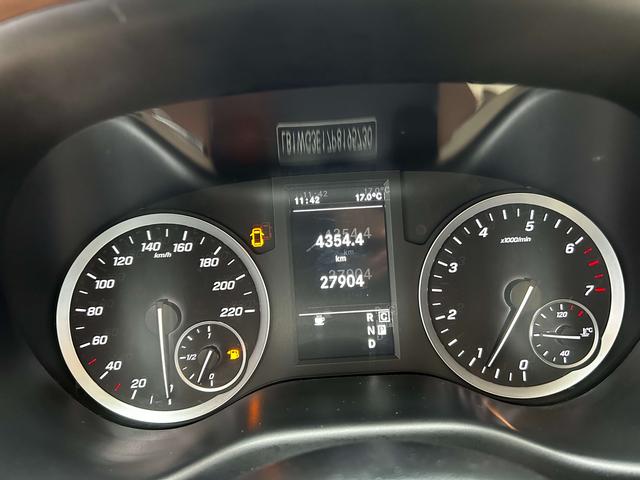 Mercedes-Benz Vito 2023 thumb 9