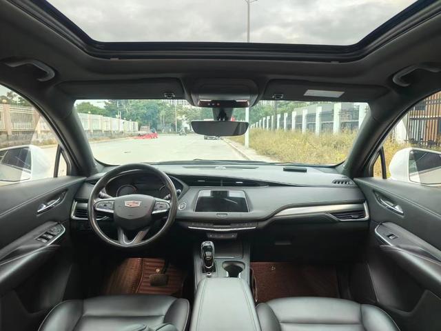 Cadillac XT4 2020 thumb 6