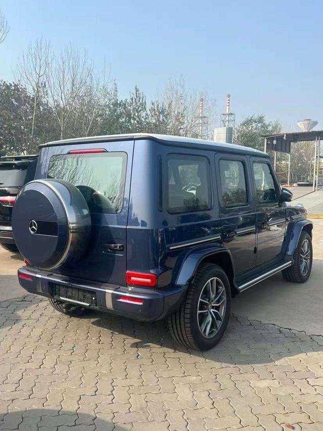 Mercedes-Benz G-Class 2025 thumb 3