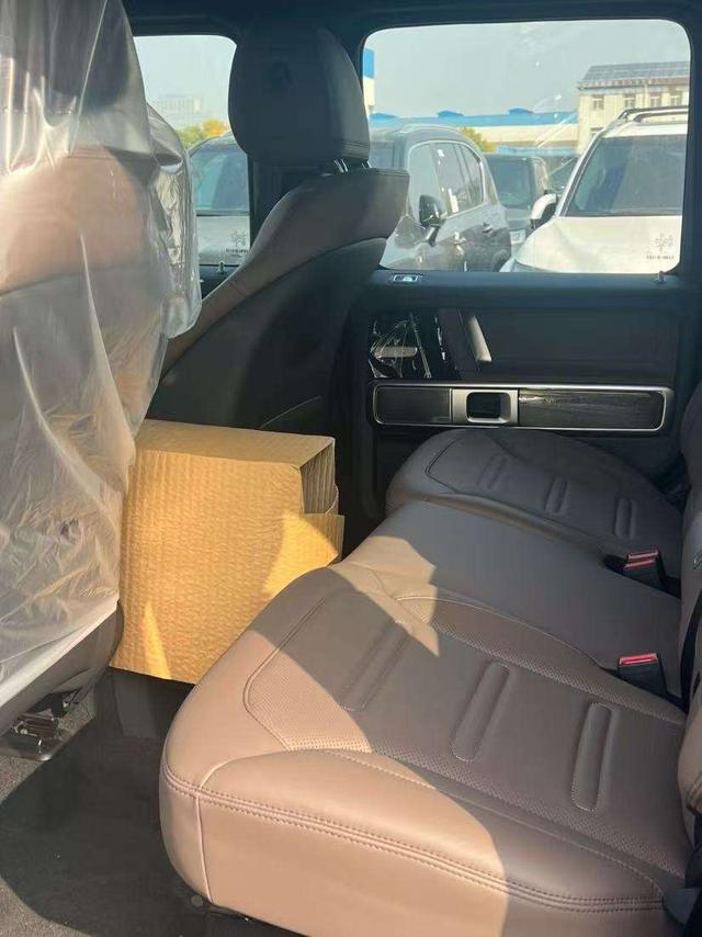 Mercedes-Benz G-Class 2025 thumb 6