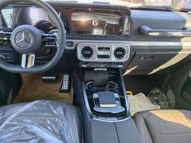 Mercedes-Benz G-Class 2025 thumb 8