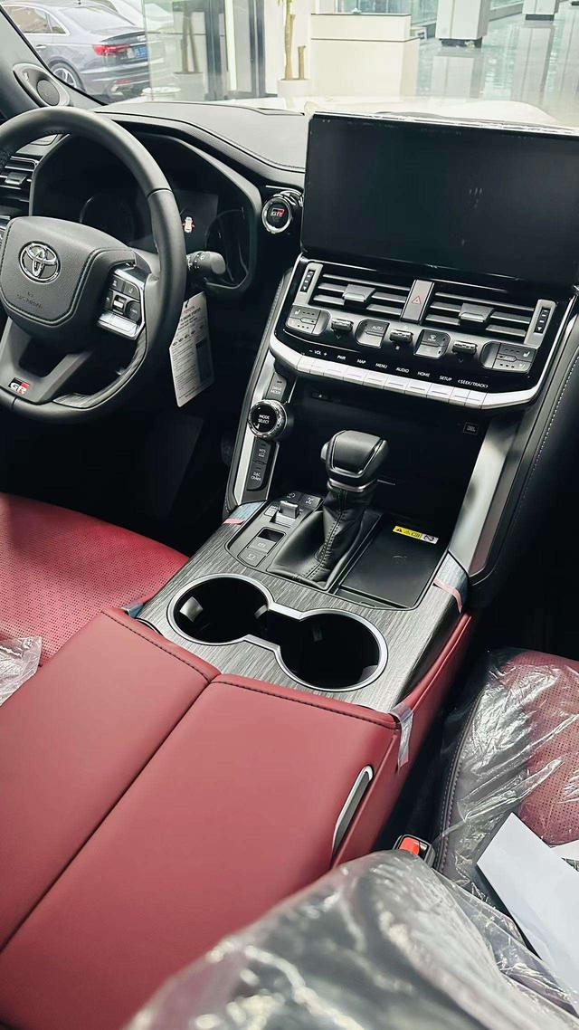 Toyota Land Cruiser 2024 thumb 7