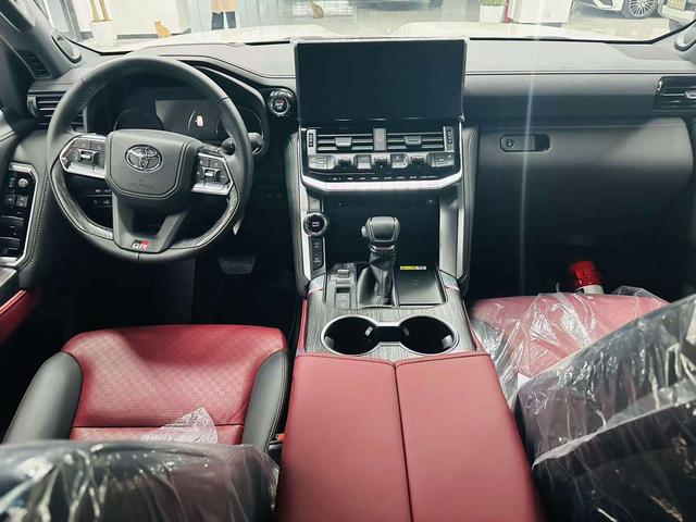 Toyota Land Cruiser 2024 thumb 8