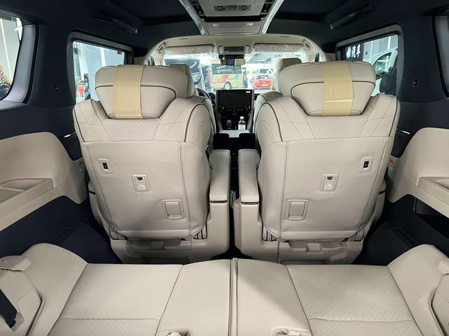Toyota Alphard 2024 thumb 5