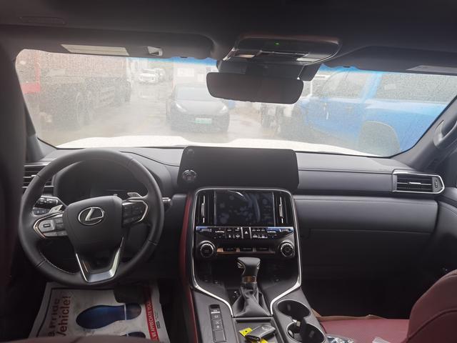 Lexus LX 2024 thumb 3