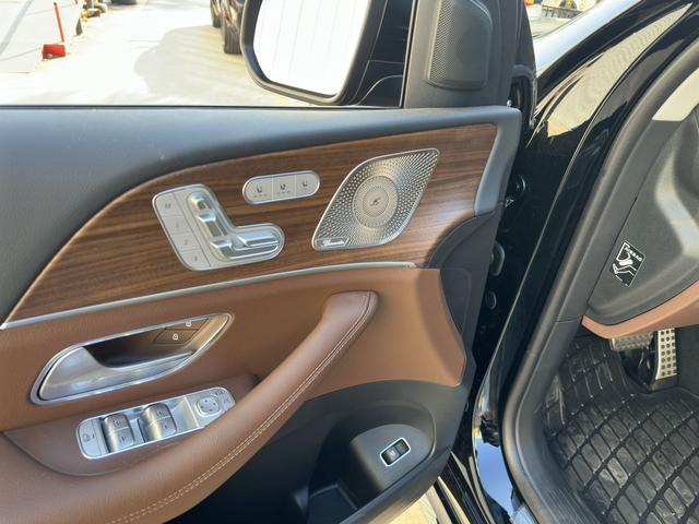 Mercedes-Benz GLS 2025 thumb 4