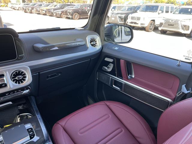 Mercedes-Benz G-Class 2025 thumb 4