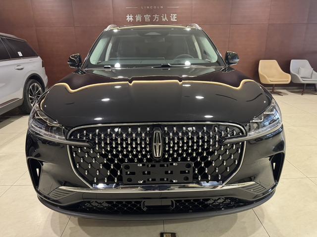 Lincoln Continental 2024 thumb 6