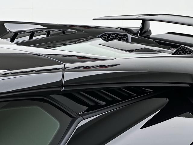 Lamborghini Huracán 2023 thumb 11