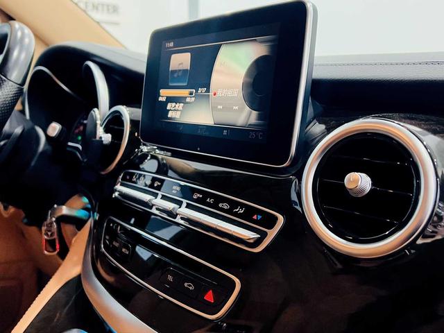 Mercedes-Benz V-Класс 2019 thumb 7
