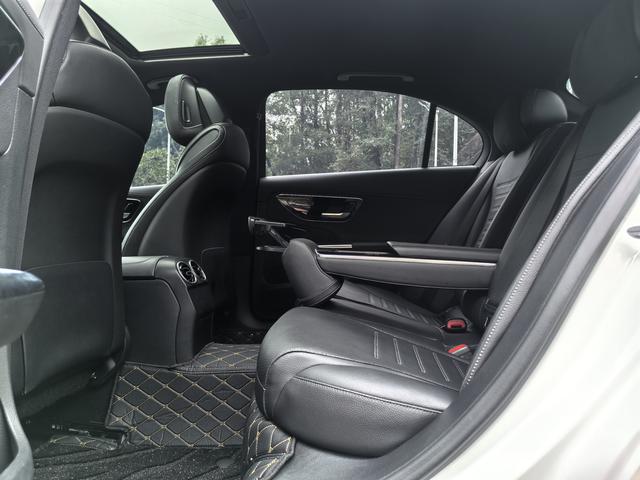 Mercedes-Benz C-Class 2022 thumb 4