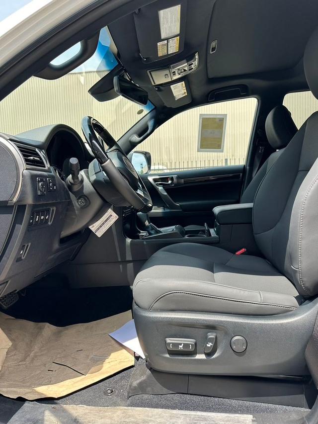 Lexus GX 2023 thumb 3