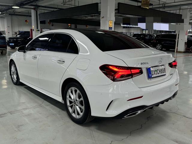 Mercedes-Benz A-Class 2021 thumb 3