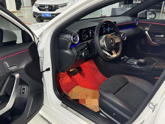 Mercedes-Benz A-Class 2021 thumb 9