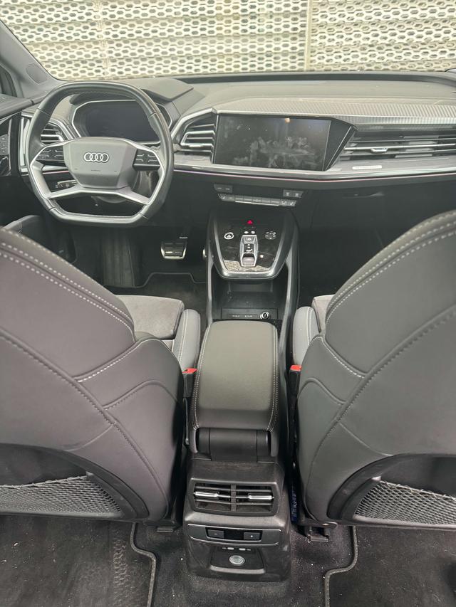 Audi Q4 e-tron 2022 thumb 7