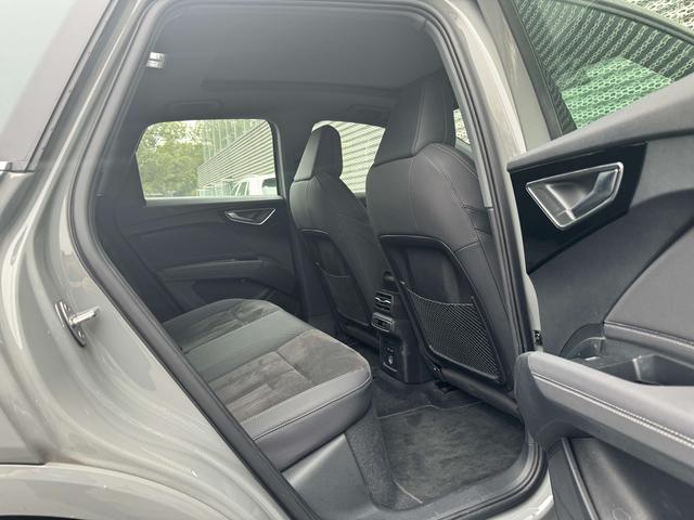 Audi Q4 e-tron 2022 thumb 9
