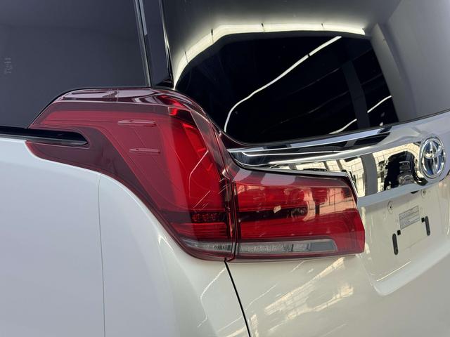 Toyota Alphard 2019 thumb 10