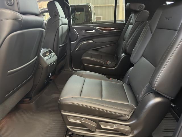 Cadillac Escalade 2024 thumb 6