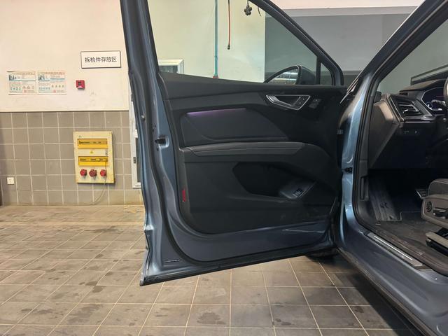 Audi Q4 e-tron 2022 thumb 8