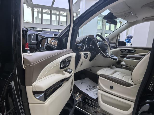 Mercedes-Benz V-Класс 2022 thumb 5