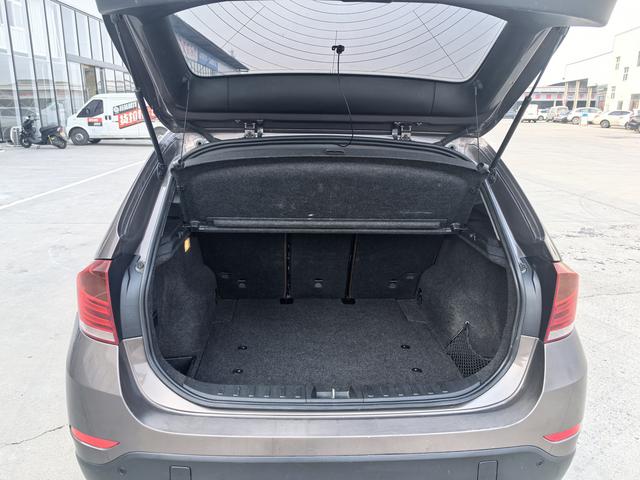BMW X1 2013 thumb 4