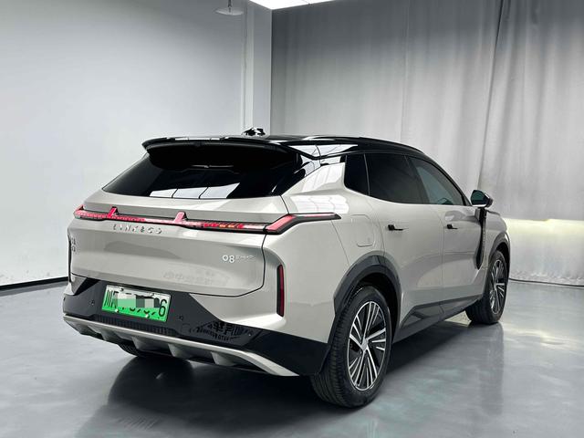 Lynk & Co 08 EM-P 2023 thumb 5