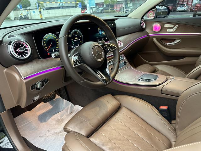 Mercedes-Benz E-Class 2023 thumb 5