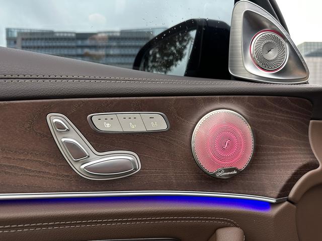 Mercedes-Benz E-Class 2023 thumb 6